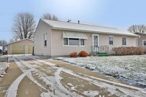 1404 N Mantorville Avenue, Kasson, MN, 55944 | Card Image