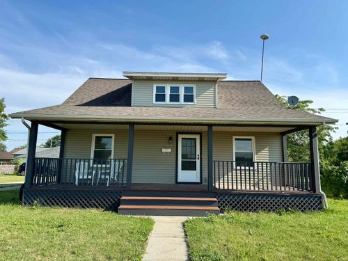 665 Clark St, Berne, IN, 46711-1360 | Card Image