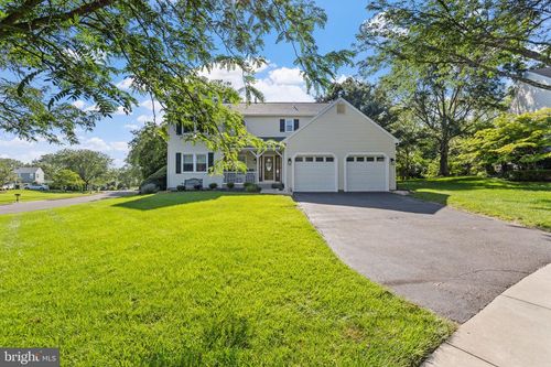 1 Parkview Ct, NEWTOWN, PA, 18940-1186 | Card Image