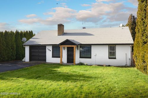 100 Old Stage Way, Yakima, WA, 98908-9627 | Card Image
