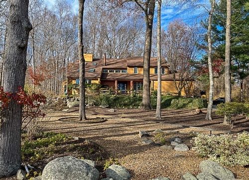 243 Spring St, Shrewsbury, MA, 01545-5003 | Card Image