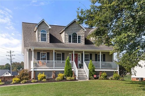 274 Charleston Ridge Dr, Mocksville, NC, 27028-2661 | Card Image