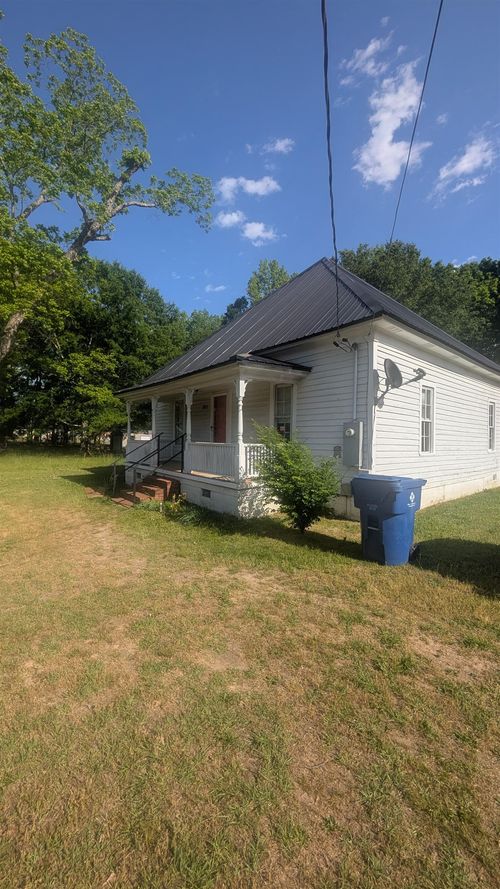 200 Poole St, woodruff, SC, 29388 | Card Image