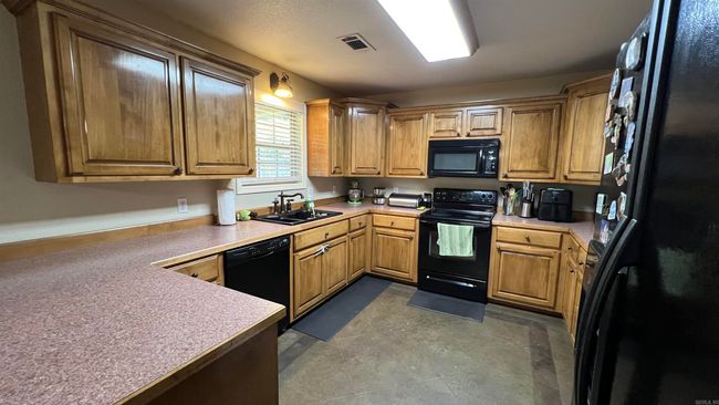 140 Cedar Ridge Loop, House other with 4 bedrooms, 2 bathrooms and null parking in Dover AR | Image 12