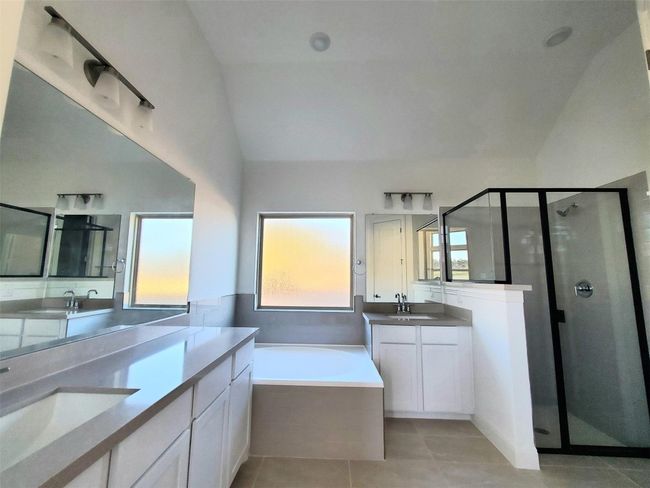 312 Frio Springs Trl, House other with 4 bedrooms, 3 bathrooms and 4 parking in Georgetown TX | Image 9