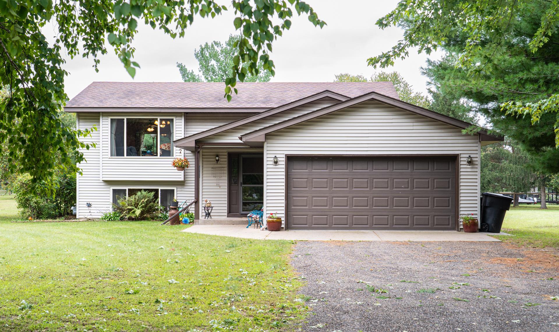 374th St, North Branch, MN 55056