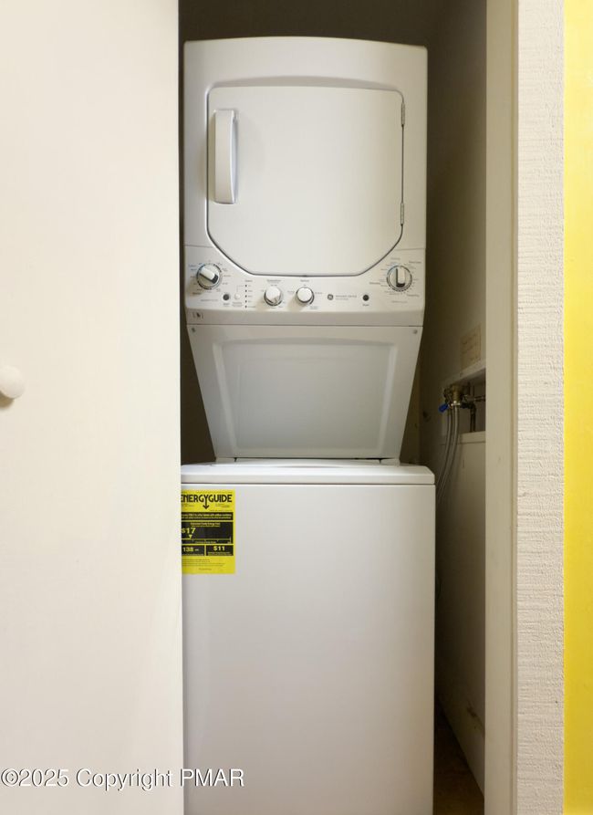 Washer Dryer Closet | Image 17
