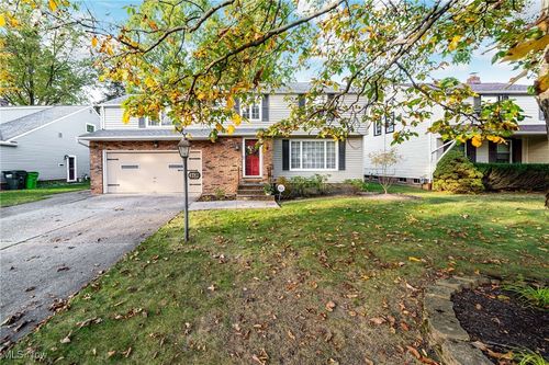 4781 Dorshwood Rd, South Euclid, OH, 44121-3841 | Card Image