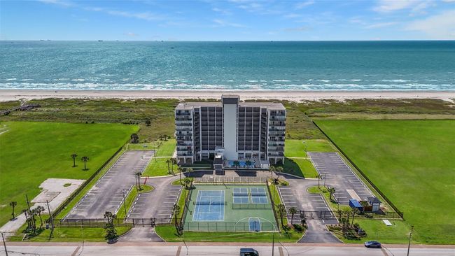 APT-804 - 415 E Beach Dr, Condo with 0 bedrooms, 1 bathrooms and null parking in Galveston TX | Image 33