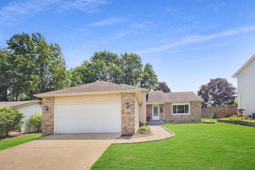 3302 Rustic Ln, Crown Point, IN, 46307-8917 | Card Image