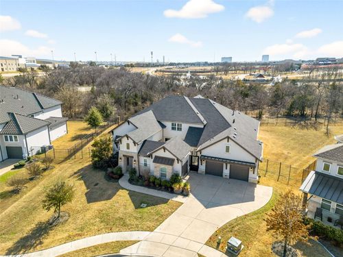 2105 Foxborough Trl, Flower Mound, TX, 75028-4617 | Card Image
