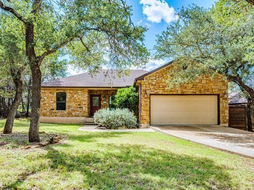 10804 Wildwood Cir, Dripping Springs, TX, 78620-2513 | Card Image
