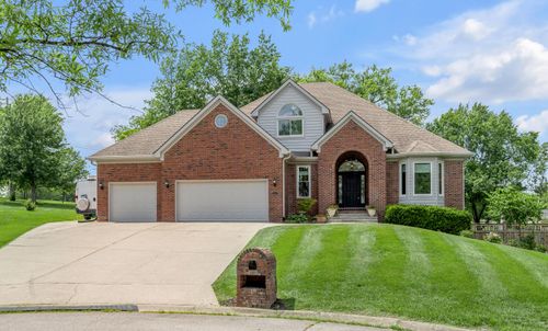 315 The Woods Ln, Winchester, KY, 40391-8764 | Card Image