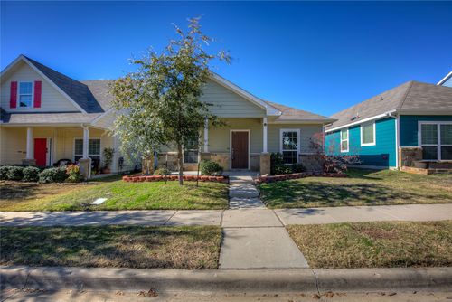 10953 Caldwell Ln, Fort Worth, TX, 76179-5311 | Card Image