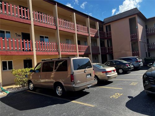 b106-4112 Heron Way, BRADENTON, FL, 34205-5011 | Card Image