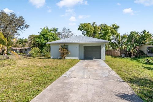 2826 West Rd, Fort Myers, FL, 33905-4833 | Card Image