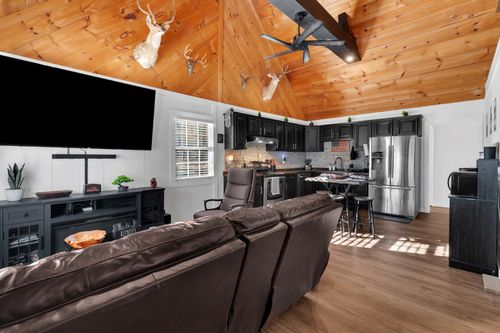 1956 Vanzant Bend Rd, Belvidere, TN, 37306-2566 | Card Image