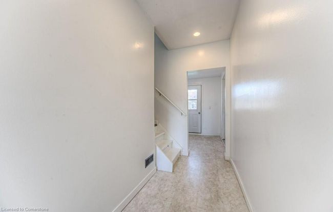 6998 St Patrick St, House other with 3 bedrooms, 2 bathrooms and 4 parking in Dublin ON | Image 6