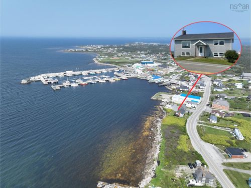 2788 Main St, Clarks Harbour, NS, B0W1P0 | Card Image