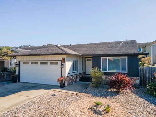 567 Terrace Ave, Half Moon Bay, CA, 94019-1547 | Card Image