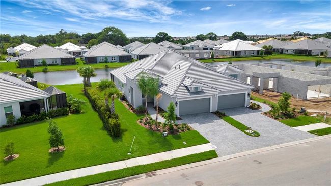 2638 Light Sky Ln, Home with 3 bedrooms, 2 bathrooms and null parking in BRADENTON FL | Image 9