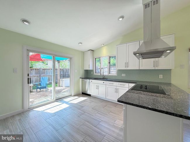231 E Juniper Ave, House other with 3 bedrooms, 3 bathrooms and null parking in STERLING VA | Image 15