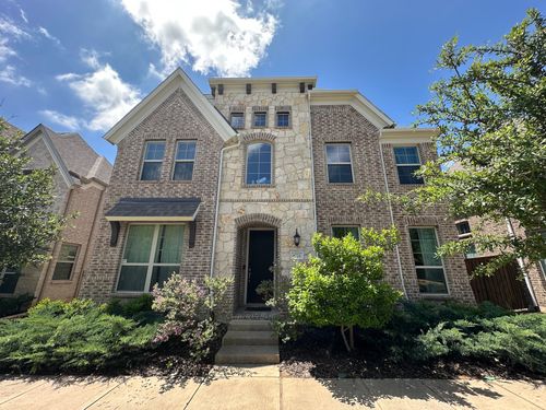 8721 Paradise Dr, Mckinney, TX, 75070-1651 | Card Image