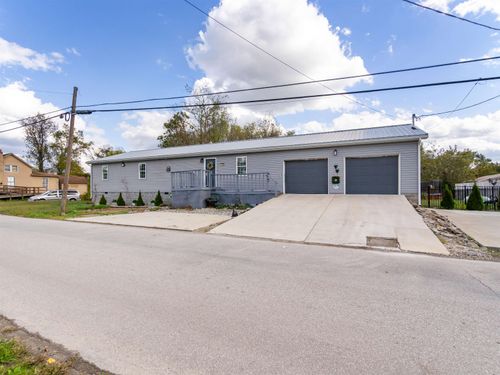 529 Laurel St, Greenup, KY, 41144-1682 | Card Image