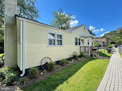 46 Highland Pl, INDIAN HEAD, MD, 20640-1006 | Card Image