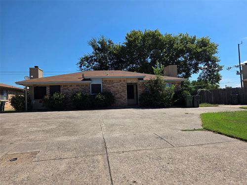 2409-2409 Springmont Court, Arlington, TX, 76012 | Card Image