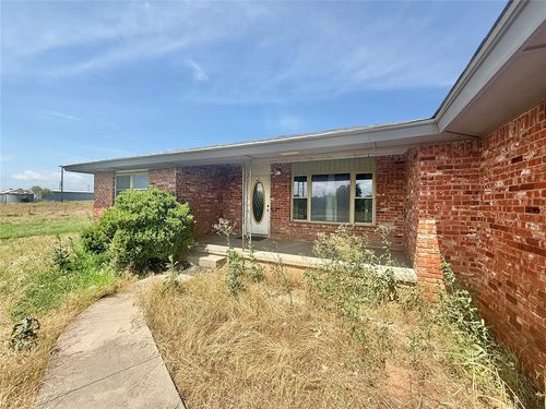 17487 S County Road 185, Eldorado, OK, 73537-8928 | Card Image
