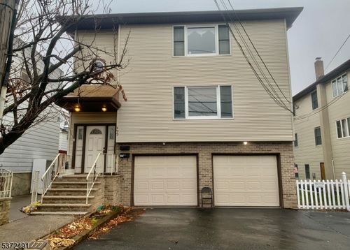 2-177 Union Ave, East Rutherford, NJ, 07073-1926 | Card Image