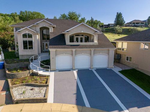 23 Chinook Pl Sw, Medicine Hat, AB, T1A8S1 | Card Image