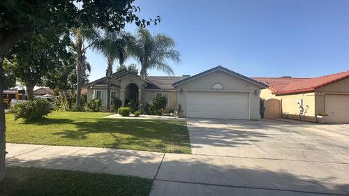 15888 W Stanislaus, Kerman, CA, 93630 | Card Image