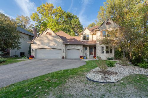 13101 Heritage Way, Apple Valley, MN, 55124-9764 | Card Image