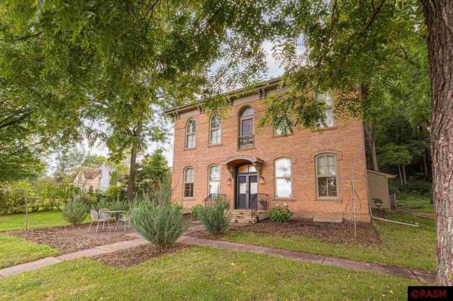 104 N 8 Th St, House other with 4 bedrooms, 5 bathrooms and null parking in Henderson MN | Image 44