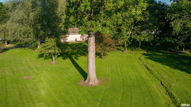 1803 Spring Garden Rd, House other with 3 bedrooms, 3 bathrooms and null parking in Marion IL | Image 35