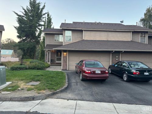18571 Glenview Ct, Tehachapi, CA, 93561-5226 | Card Image