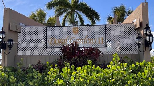 apt-307-5201 Geneva Way, Doral, FL, 33166-4626 | Card Image