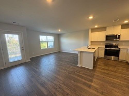 1335 Churchill Ln, Lewisburg, TN, 37091-2143 | Card Image