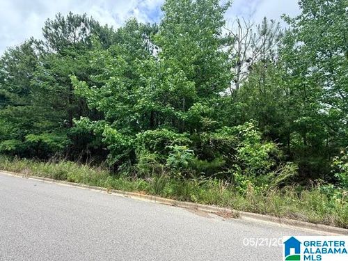 325-208 Melbourn Cir, BESSEMER, AL, 35022-5820 | Card Image