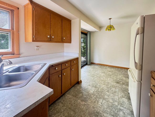 7173 W Wedgewood Dr, House other with 3 bedrooms, 1 bathrooms and null parking in Milwaukee WI | Image 7