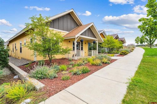 571 Confluence Ave, Durango, CO, 81301-6630 | Card Image