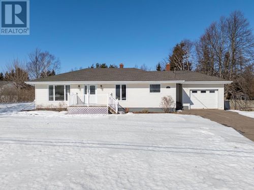 812 Main St, Cornwall, PE, C0A1H3 | Card Image