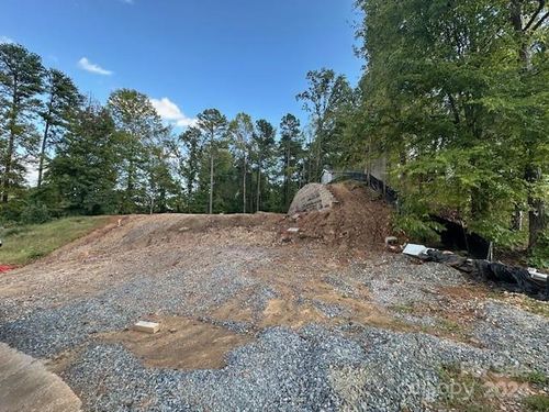 6095 Diamond Pl, Harrisburg, NC, 28075-9451 | Card Image