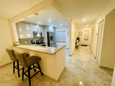 C - 8450 Casa Del Lago, Condo with 2 bedrooms, 2 bathrooms and null parking in Boca Raton FL | Image 1