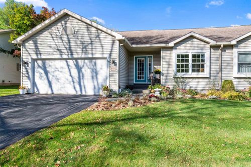 442 Bittersweet Cir, Williston, VT, 05495-9340 | Card Image