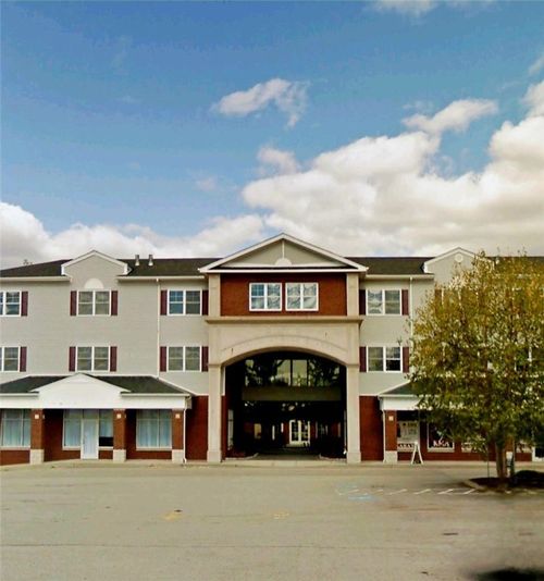 unit-318-114 Granite St, Westerly, RI, 02891-2491 | Card Image