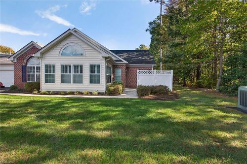 103 Stadium Vw, Yorktown, VA, 23690-9663 | Card Image