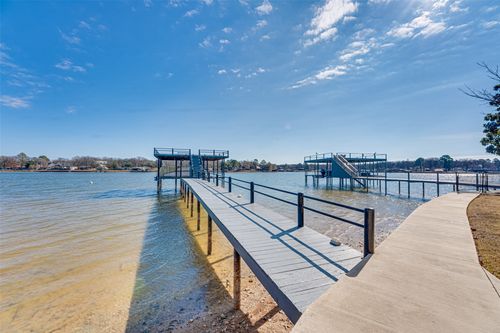 113 Crestwood Cir, Enchanted Oaks, TX, 75156-9008 | Card Image